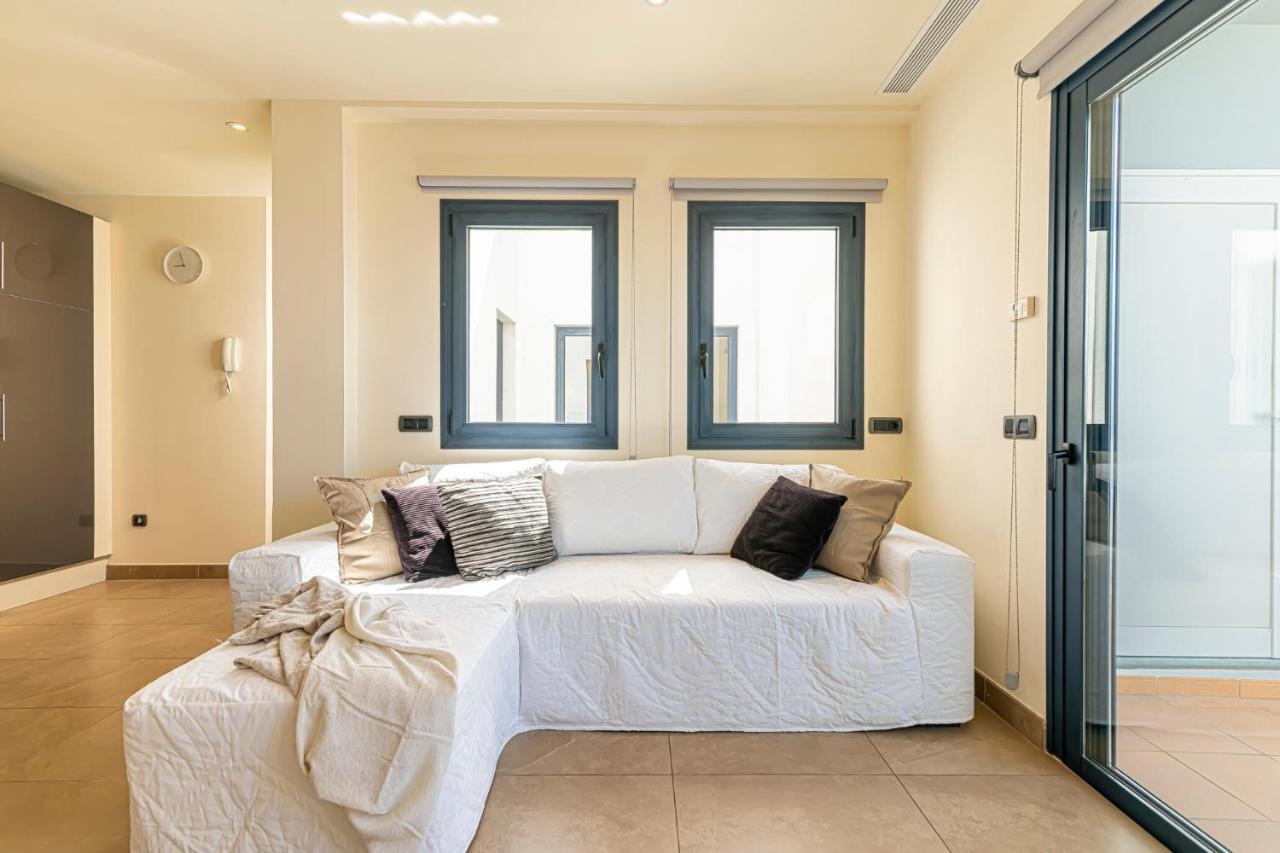 Luxury Holidays Suites, Playa De Los Cristianos Los Cristianos (Tenerife) Exterior foto