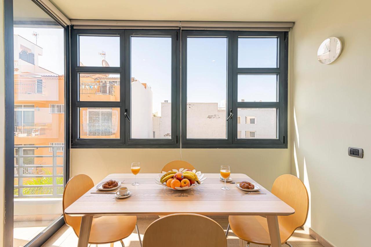Luxury Holidays Suites, Playa De Los Cristianos Los Cristianos (Tenerife) Exterior foto