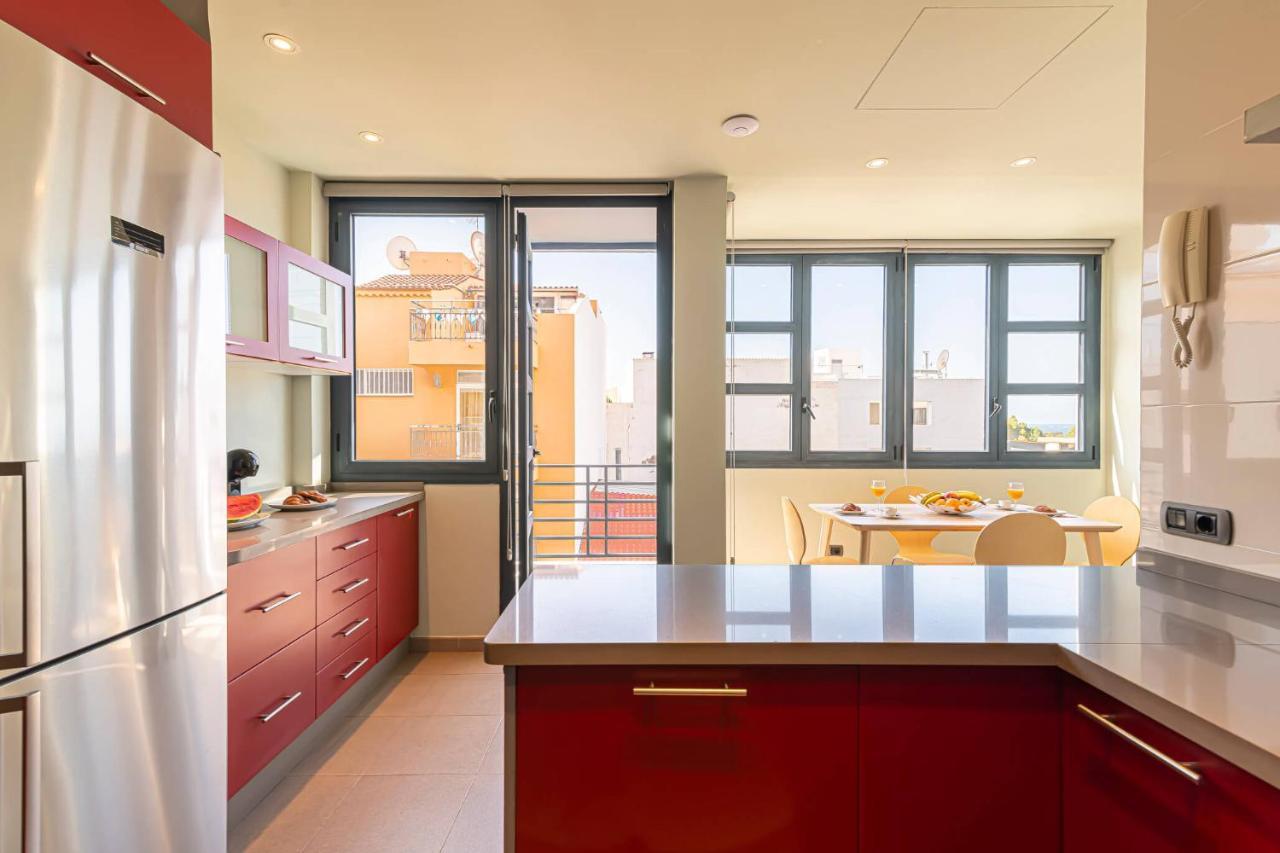 Luxury Holidays Suites, Playa De Los Cristianos Los Cristianos (Tenerife) Exterior foto
