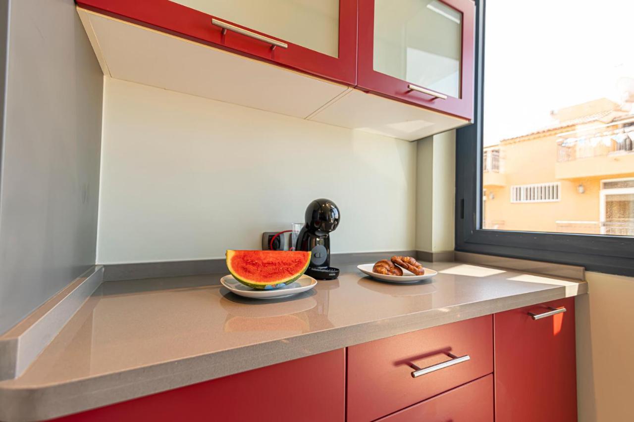 Luxury Holidays Suites, Playa De Los Cristianos Los Cristianos (Tenerife) Exterior foto