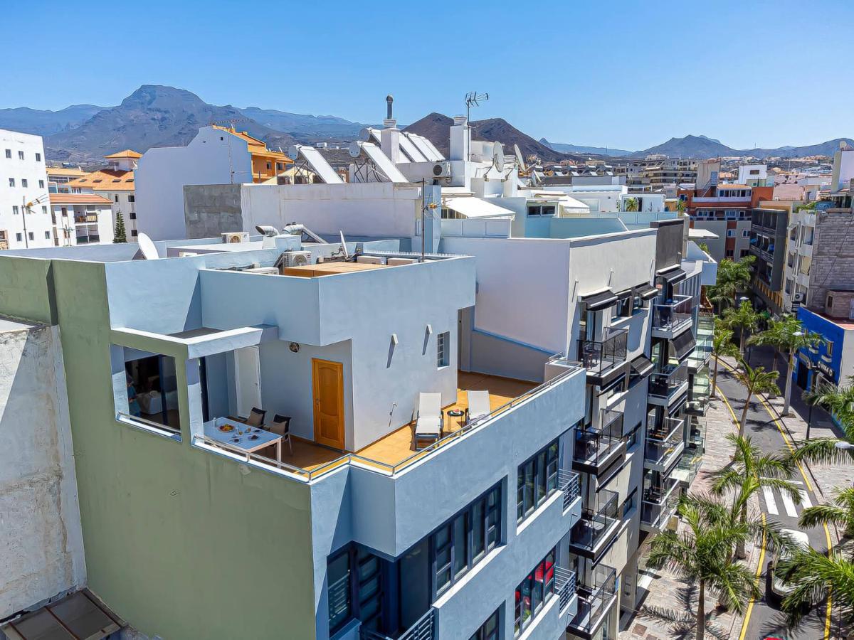Luxury Holidays Suites, Playa De Los Cristianos Los Cristianos (Tenerife) Exterior foto