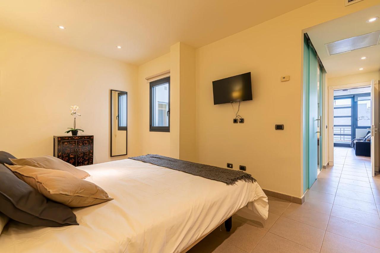 Luxury Holidays Suites, Playa De Los Cristianos Los Cristianos (Tenerife) Exterior foto